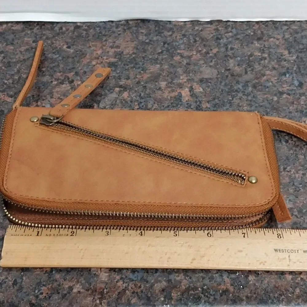 Free People Vegan Wallet...NEW